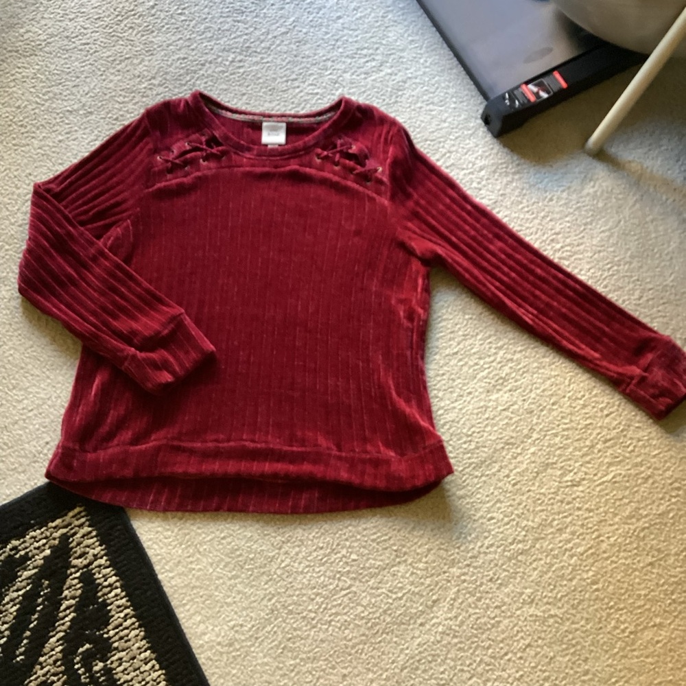 Knox Rose Burgundy Velvet Top